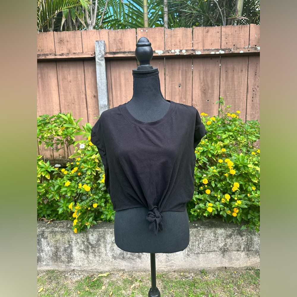 Nordstrom The Range Cropped Front Tie Tee Size M